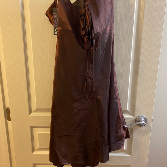 Short Prom Dress - Picture 2 of 3